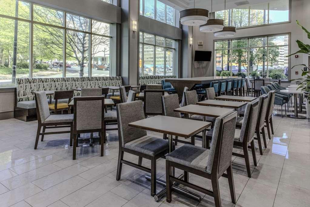 Hampton Inn & Suites Arlington Crystal City Dca Restaurant photo